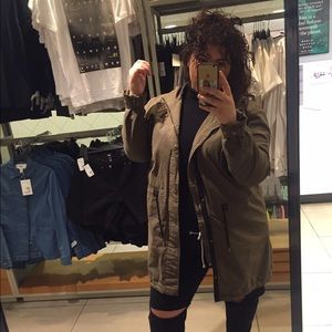 Meet your Posher, Julia