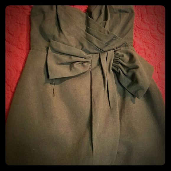 H&M little black cicktail strapless dress w/bow