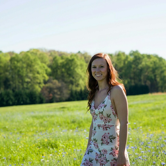 Meet your Posher, Ariel - Picture 1 of 1