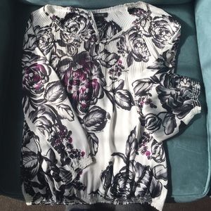 WHBM dressy shirt with 3/4 length sleeves.