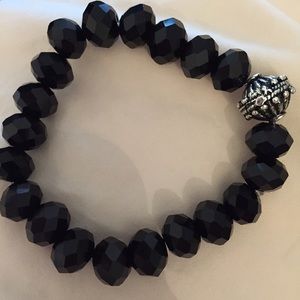 Black beaded bracelet