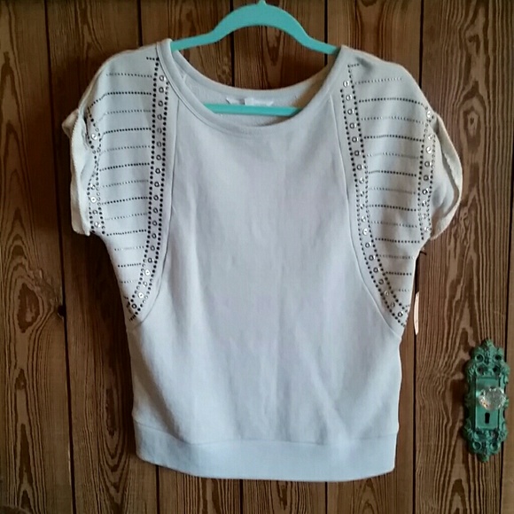 VS shirt