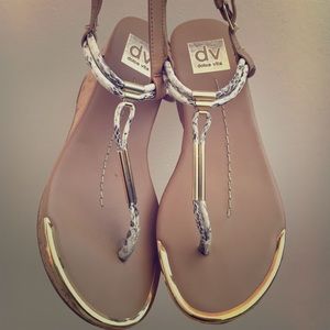 Dolce Vita sandal pumps