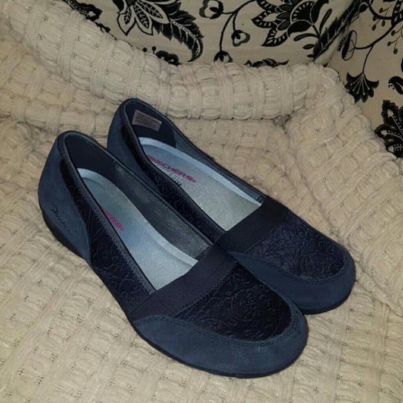 Skechers suede memory foam loafers