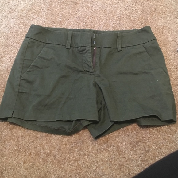 Mossimo Oak Green shorts - Picture 2 of 3