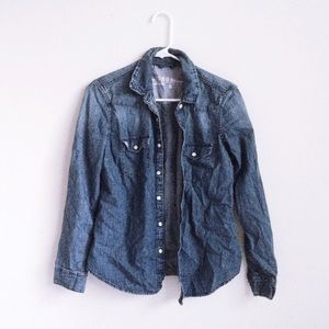 Gap SM blue denim button down