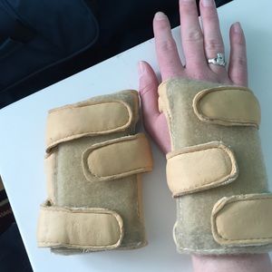 Tiger paw grips for gymnastics