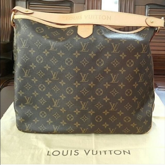 ❌SOLD❌Authentic Louis Vuitton delightful mm.