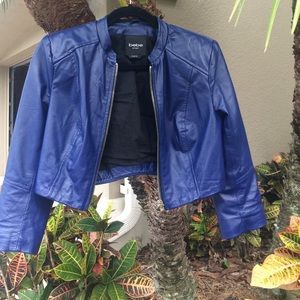 Bebe cropped leather jacket. Full cotton lining