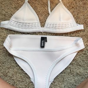 Authentic triangl White gigi