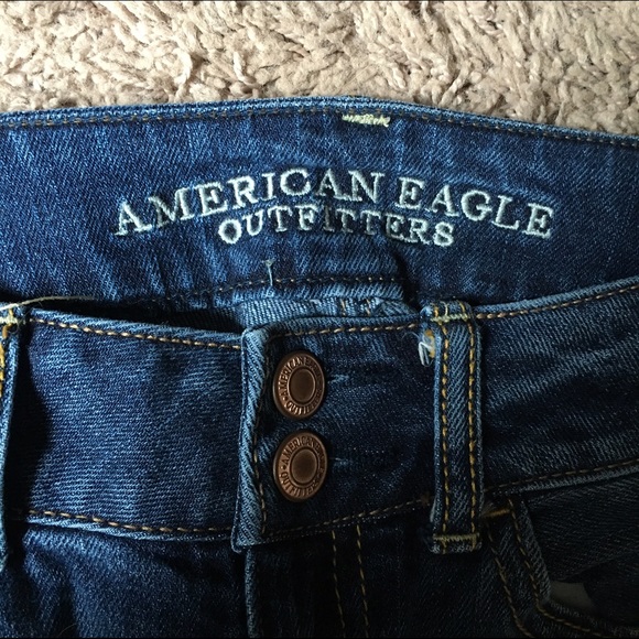 ADORABLE size 2 American Eagle Jeans