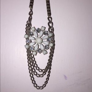 chunky flower necklace