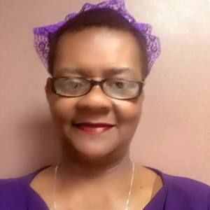 Meet your Posher, Cynthia