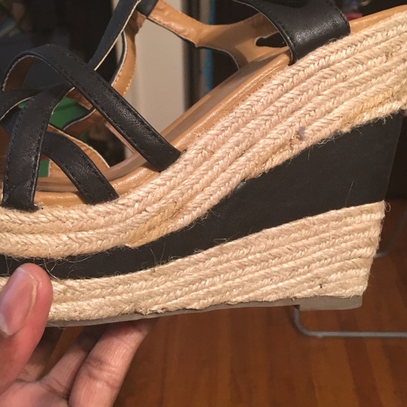 Sandals - Picture 3 of 4