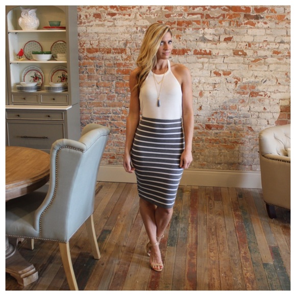 Ivory braided back tank - Picture 2 of 3