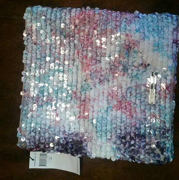 BCBG magnetic folding clutch - Picture 2 of 3