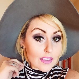 Meet your Posher, Britt