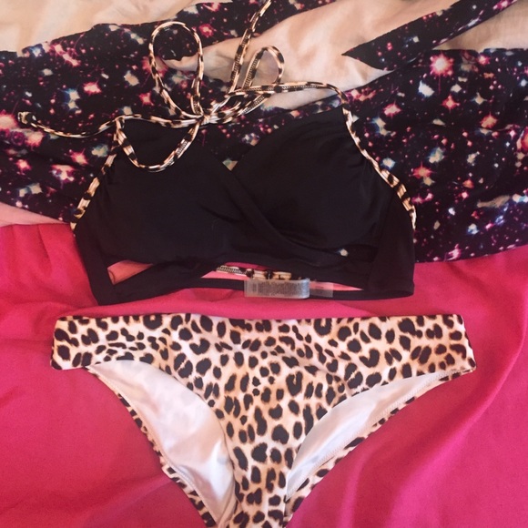 Leopard print bikini