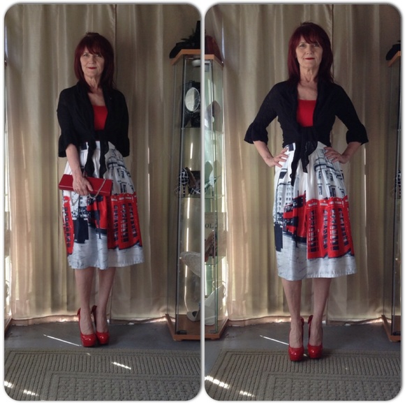 Dresses & Skirts - NWT DOUBLE-DECKER BUS & PHONE BOOTH SKIRT