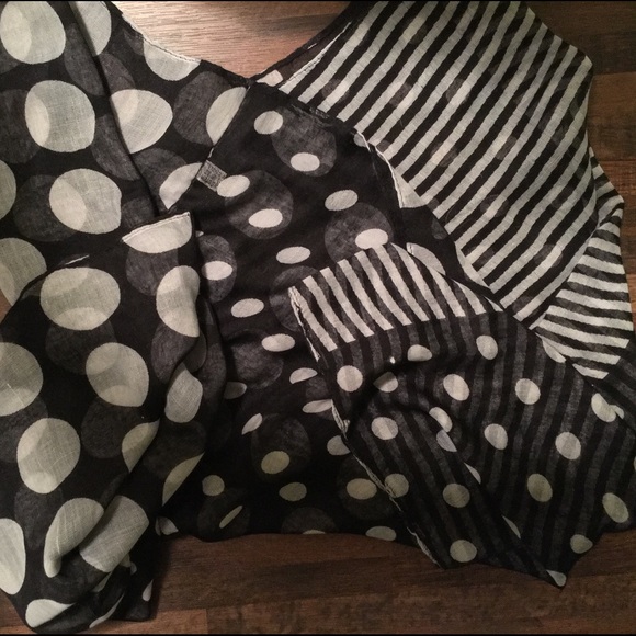 Light Weight Infinity Scarf - Picture 2 of 2