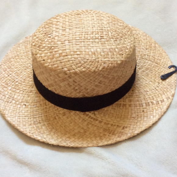 NWT straw boater hat with ribbon in natural - Picture 2 of 3