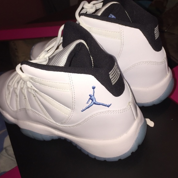 Retro Jordan 11 Columbia - Picture 4 of 4