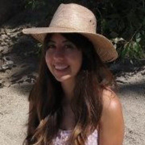 Meet your Posher, Zoann