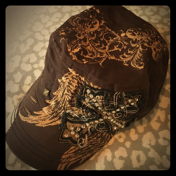 Super cute bling hat! Like NEW!!