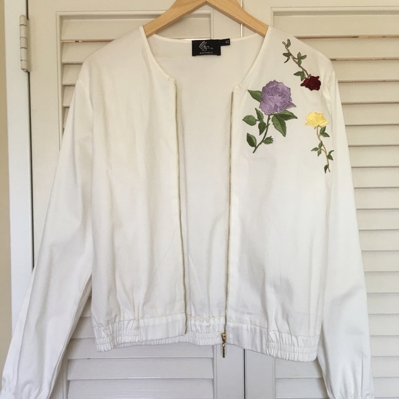 Romantic Bomber - flowers embroidered - size L