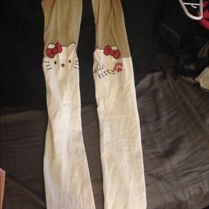 ADORABLE HELLO KITTY TIGHTS