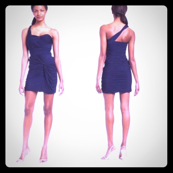 💙Laundry by Shelli Segal 👠