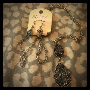 Brand new!!! My style necklace and earring set.