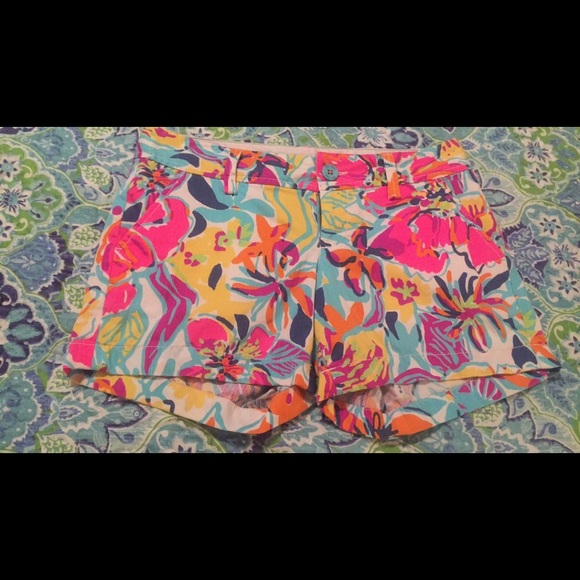 Lilly Pulitzer Besame Mucho Callahan - Picture 1 of 1