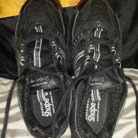 Shape ups.