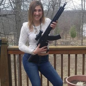 Meet your Posher, Alexis