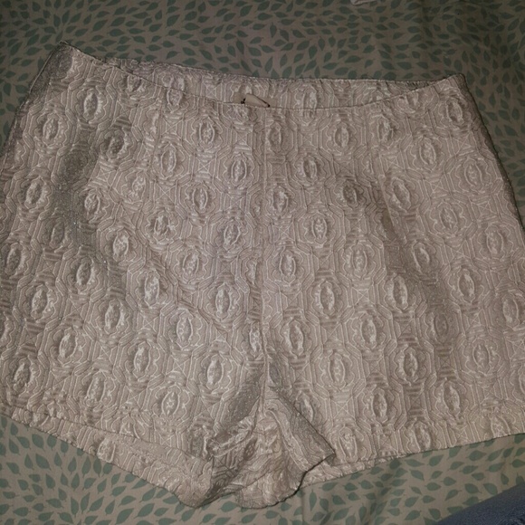 White dressy pattern