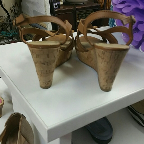 Kelly and Katie Wedges - Picture 3 of 4