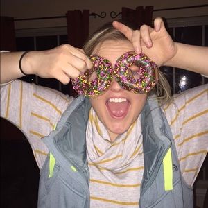 Meet your Posher, Shelby