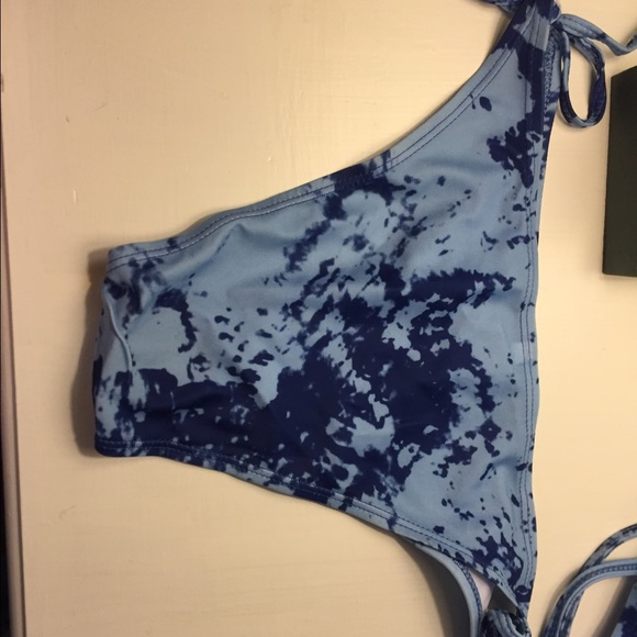 💕💕Tye Dye Bathing Suit - Picture 4 of 7