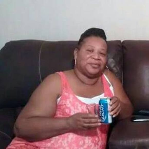 Meet your Posher, Geraldine - Picture 1 of 1