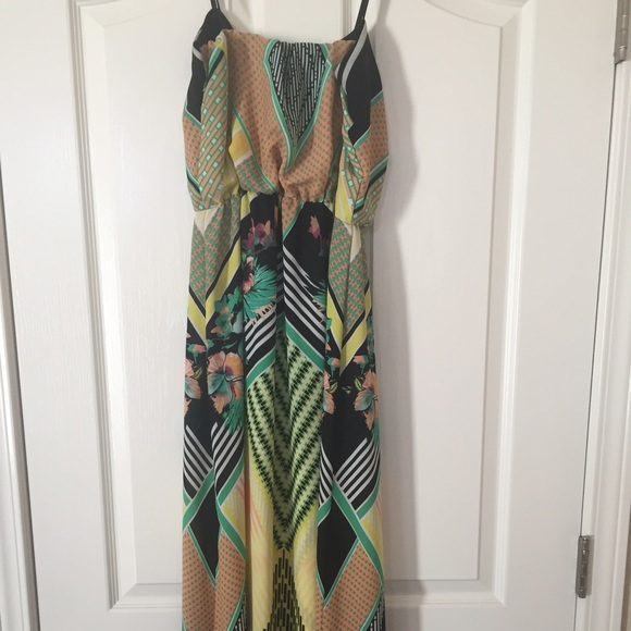 Colorful Maxi Dress - Picture 2 of 3