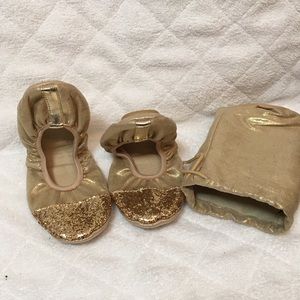 Foldable ballet flats size 7 with travel pouch