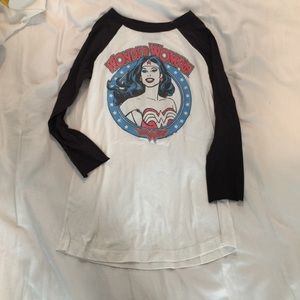 Junk Food 3/4 sleeve shirt