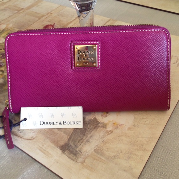 Authentic Dooney & Bourke Wallet