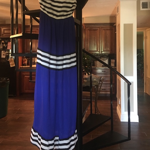 Strapless dress