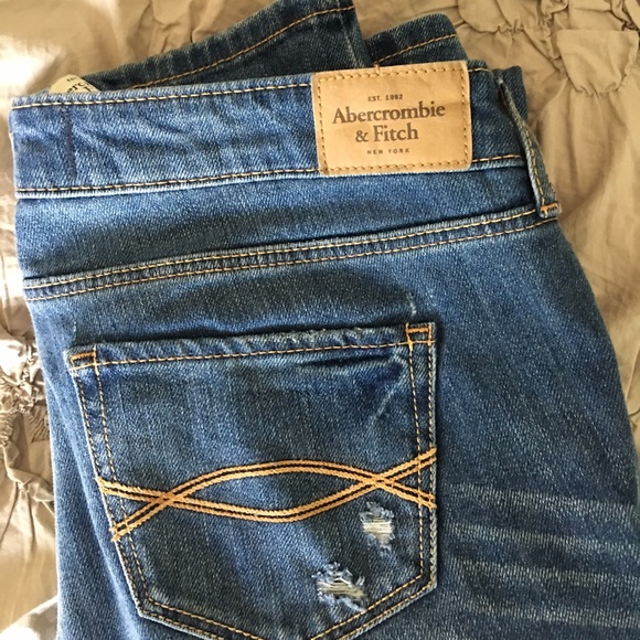 Abercrombie & Fitch Denim - A&F DISTRESSED DENIM