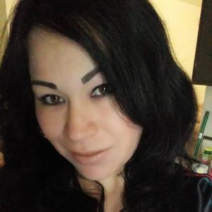 Meet your Posher, Yanira