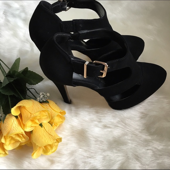 Rock & Republic Shoes - 💟MAKE AN OFFER💟💕ROCK & REPUBLIC HEELS🎀