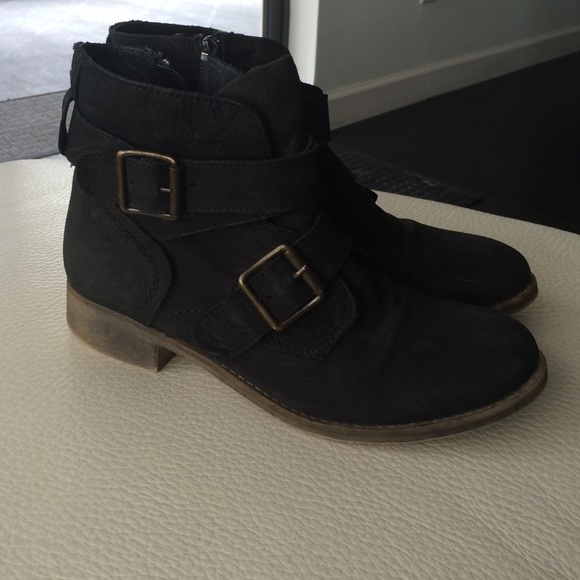 Steve Madden booties