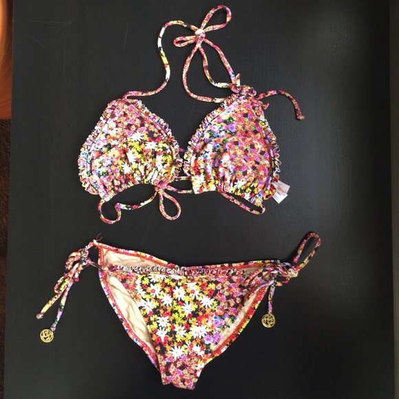 Luli Fama bikini